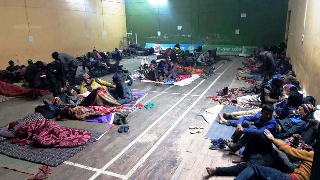 बैतडीका तीन दाजुभाइले बुवा बितेको ४ दिनसम्म नेपाल प्रवेश गर्न पाएनन्