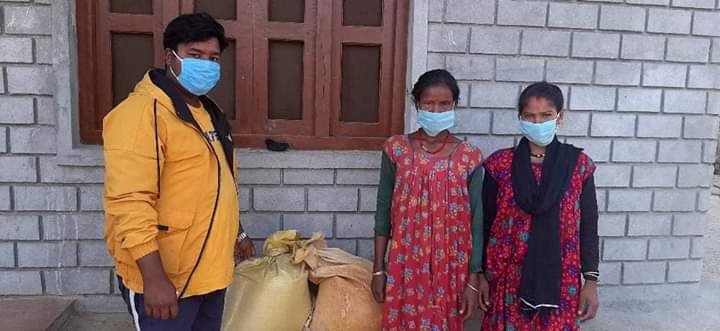 विपन्न परिवारलाई तरूण नेता कोलीको  राहत