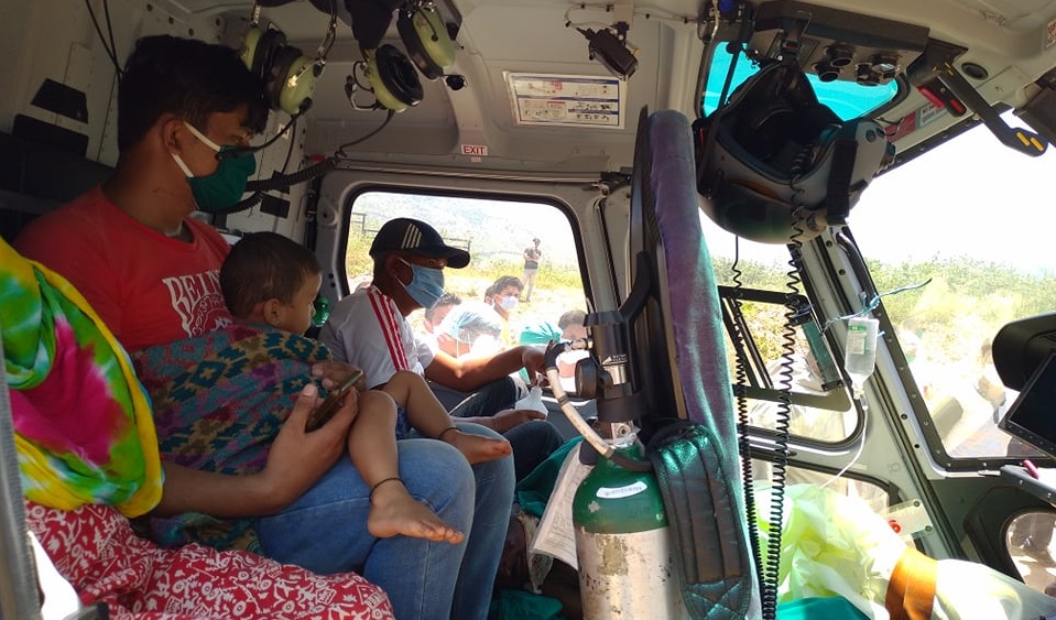 हेलिकोप्टर मार्फत उद्धार गरीएकी अछामकी गर्भवतीमा कोरोना पुष्टि