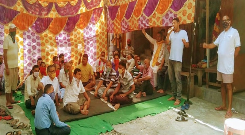 झुलाघाटमा भारतीय व्यवसायीको अनशन : सीमा नाका सुचारु गर्नुपर्ने माग