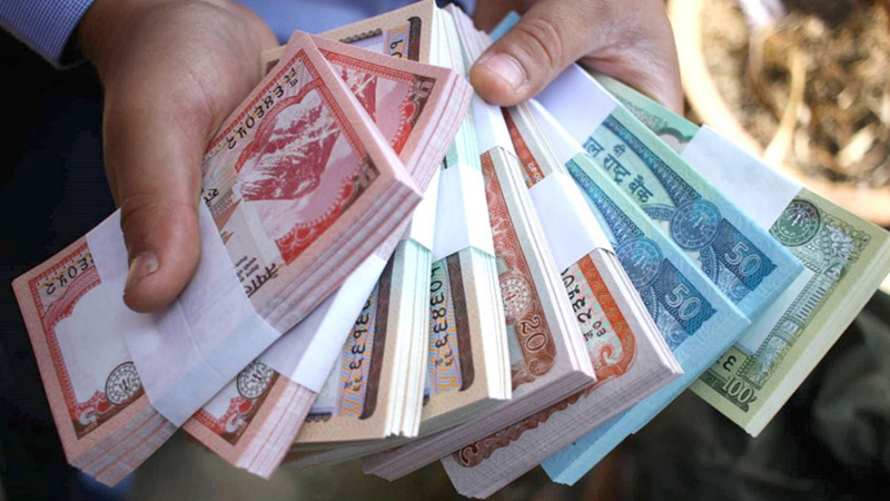 आजदेखि दशैँका लागि सुकिला नोट बाँड्दै राष्ट्र बैंक, कति सम्म पाइन्छ साट्न?