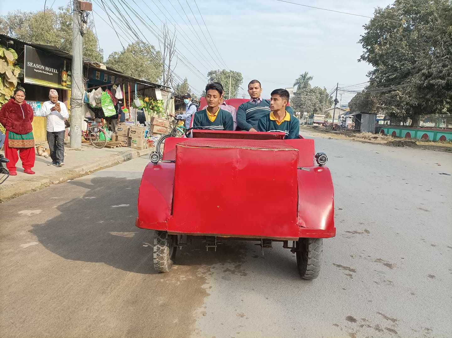 कैलालीका ४ विद्यार्थीले बनाए‘अल्फा कार’