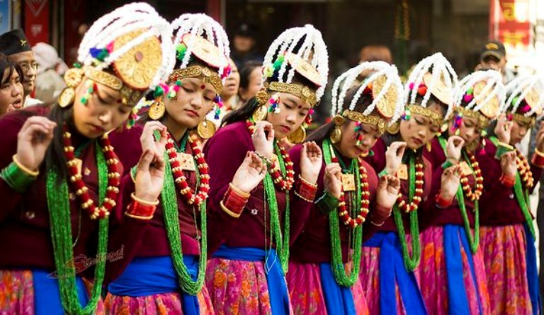 गुरुङ समुदायले तमु ल्होसार मनाउँदै , आज सार्वजनिक बिदा