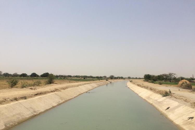 कञ्चनपुरको दोधारा चाँदनीमा नहरका लागि सर्भे