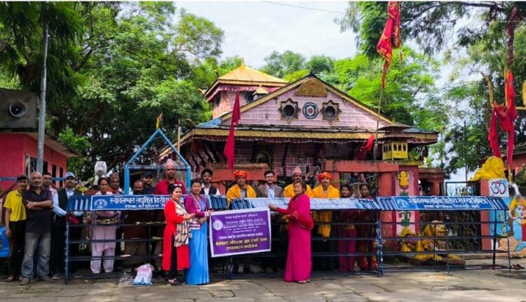स्वावलम्बन लघुवित्तद्धारा शैलेश्वरी क्षेत्र विकास समितिलाई र्‍याक हस्तान्तरण