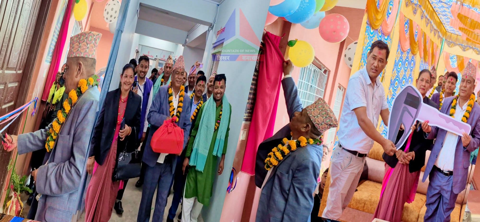 केआइसिंह गाउँपालिकाको प्रशासनिक भवन उद्घाटन 