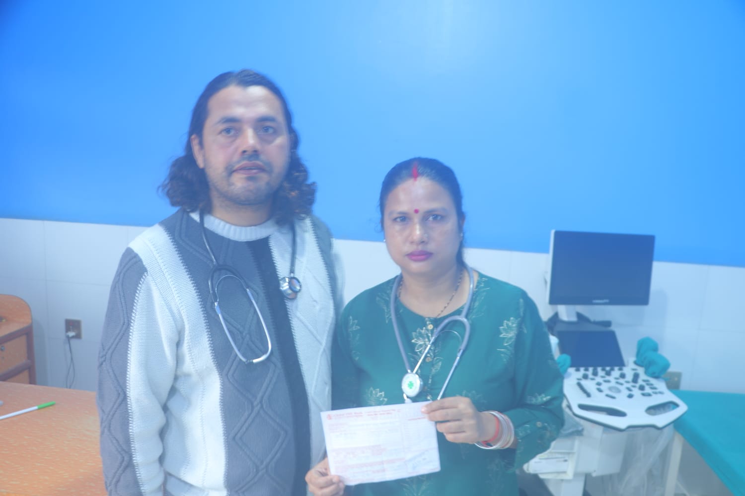 चिरञ्जिवी पोलिक्लिनिकद्वारा रसुवा बाढीपीडितका लागि ३ लाख ३३ हजार सहयोग